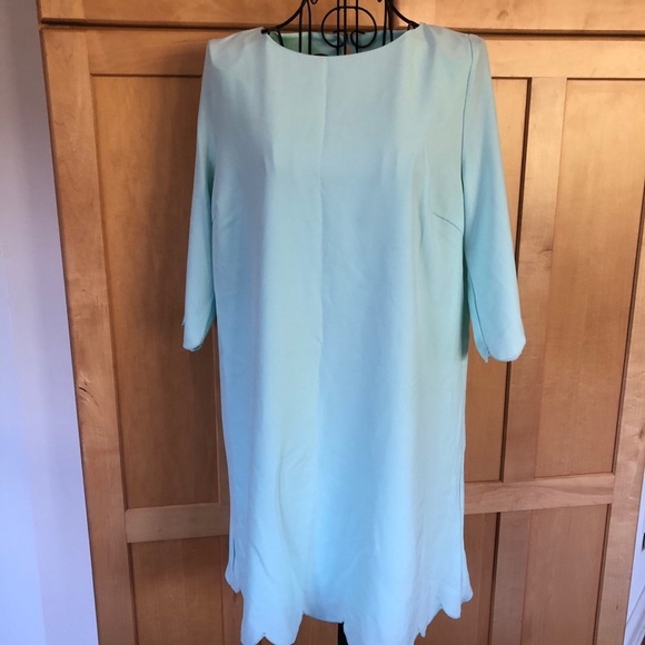 Tobi Mint Green Scalloped Shift Dress Size Small - Picture 3 of 12